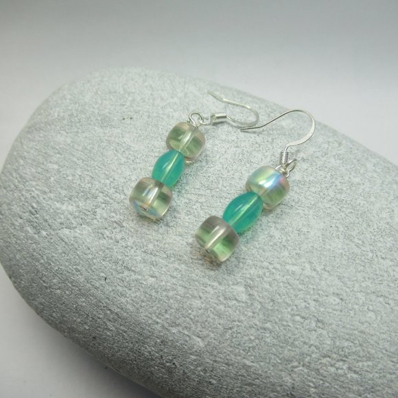 Uranium glass bead earrings - Picture 2 of 14